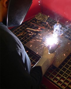 Micro Air XA23M Extreme Air downdraft table is ideal for use in welding labs or vocational training schools.